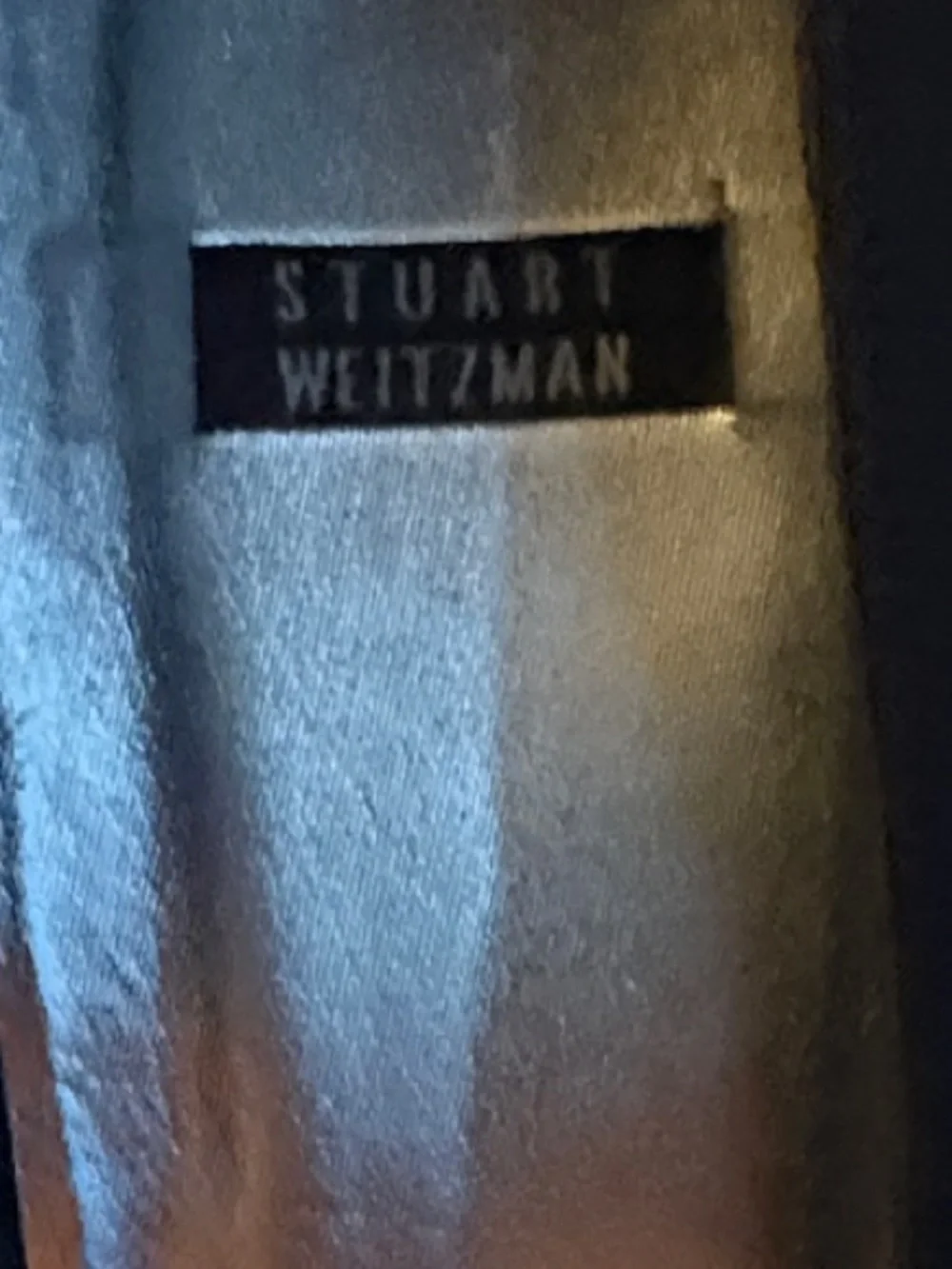 Stuart Weitzman Navy Box with Gold Lettering - Picture 2 of 7